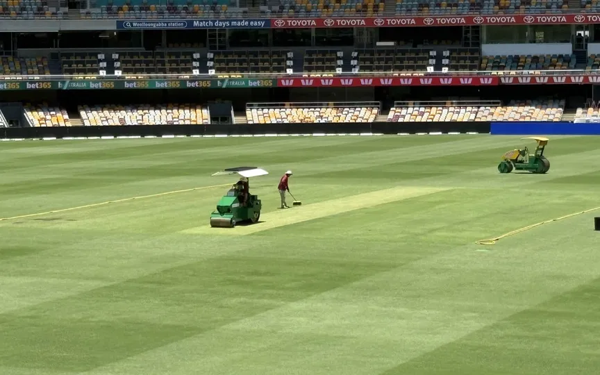 Brisbane pitch revealed for 2nd Ashes Test; Australia plot English nightmare with green top